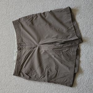 LL Bean Comfort Trail Shorts, size 8